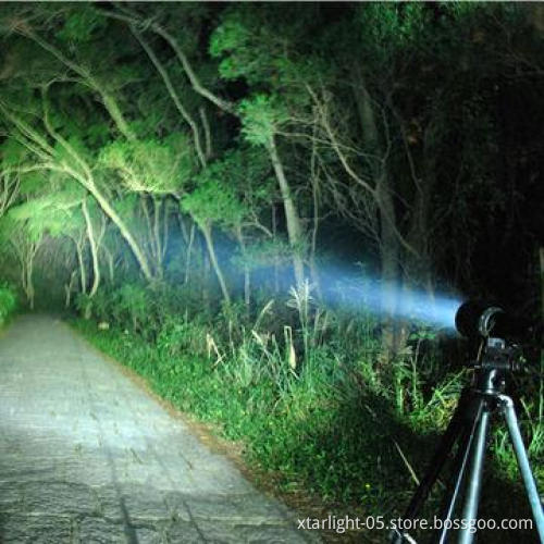 Xtar 3 X CREE Xm-L U2 LED Flashlight (S1)